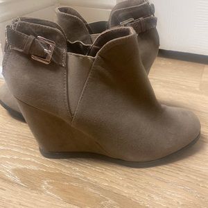 Ankle wedges!